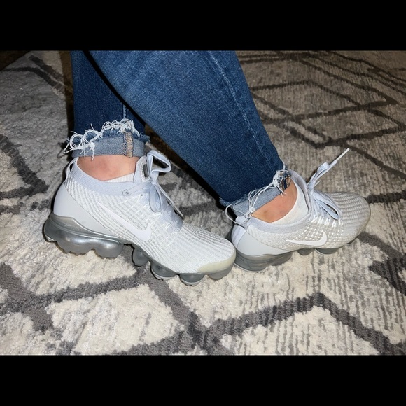 Women’s Nike Air VaporMax Flyknit 3 🎊 - Picture 8 of 8